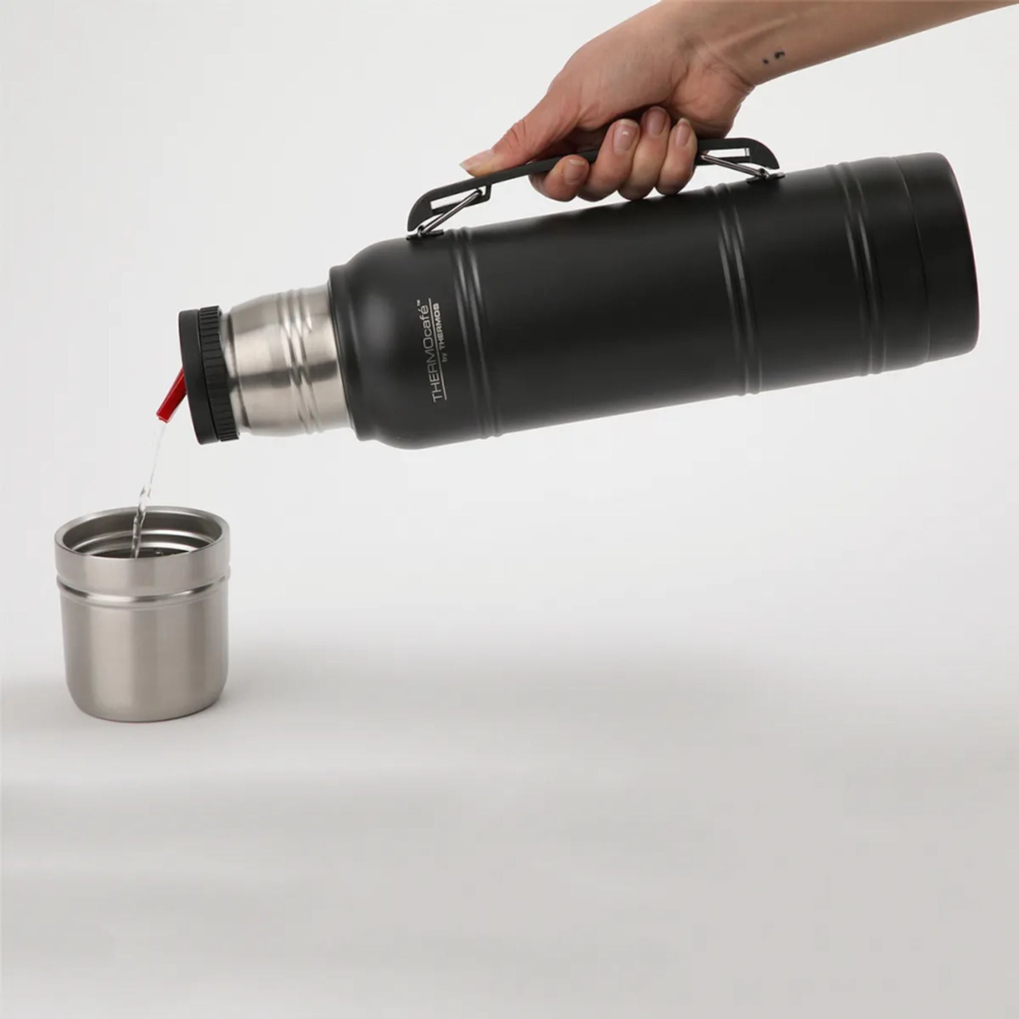 Termo Matero Con Dosificador 1.2L Thermos